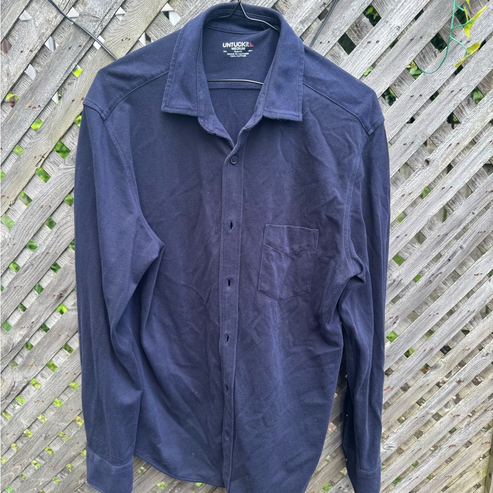 UNTUCKit Men's Dark Blue Casual Shirt Medium Slim Fit